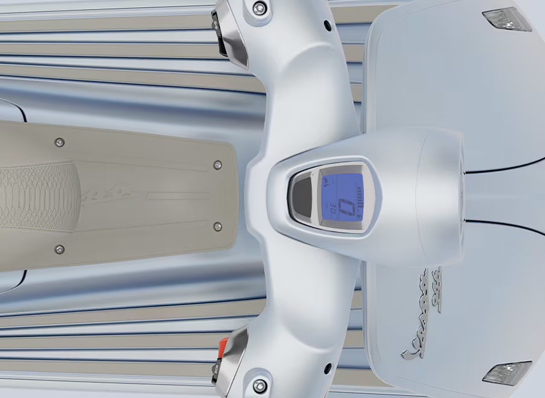 Vespa 946 Snake Closeup Tecnologia 1 870X636